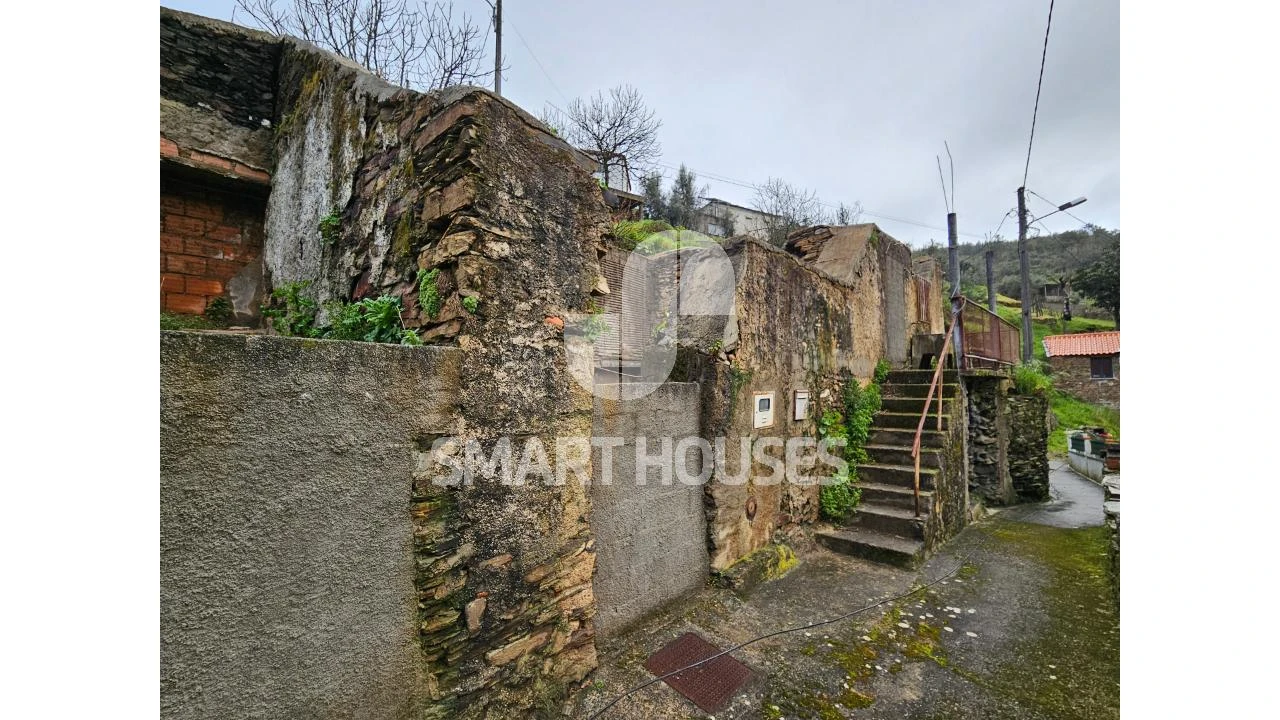 Moradia T2 para Venda em Vila Cova de Alva e Anseriz Foto 11