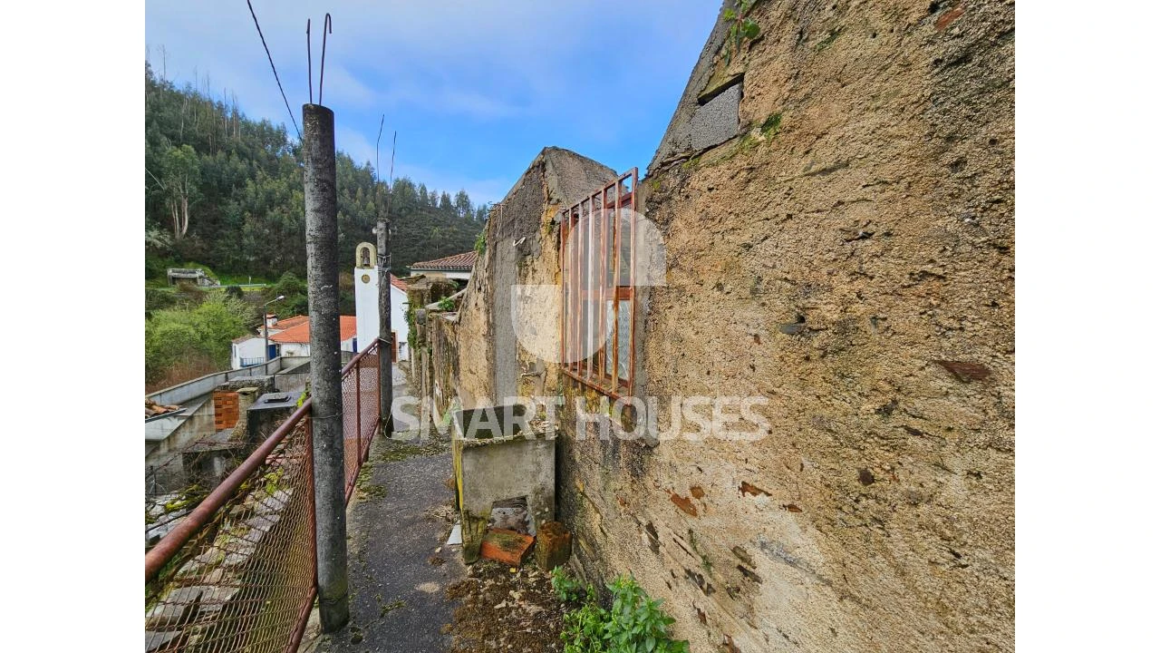 Moradia T2 para Venda em Vila Cova de Alva e Anseriz Foto 12