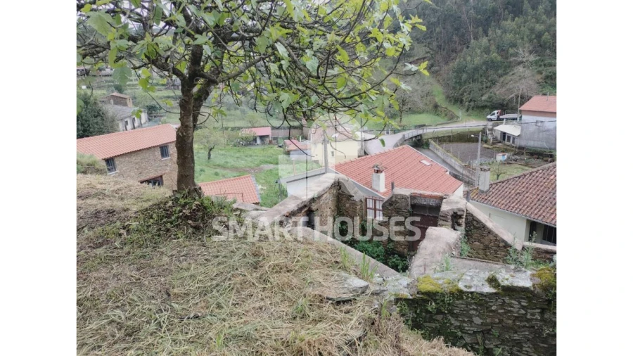 Moradia T2 para Venda em Vila Cova de Alva e Anseriz