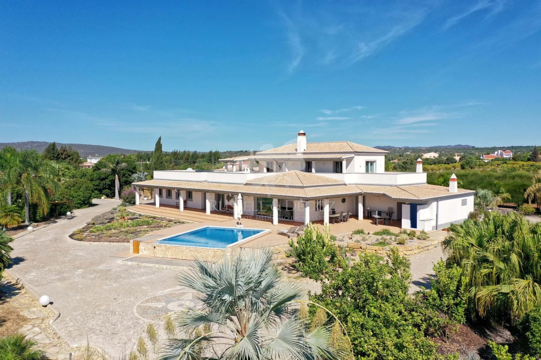 Moradia T4 para Venda em Conceição e Cabanas de Tavira Foto 2