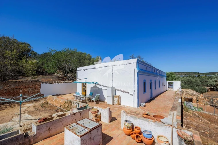 Quinta T3 para Venda em Santa Barbara de Nexe Foto 9