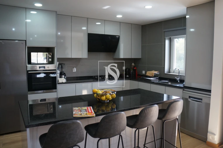 Moradia T3 para Venda em Vilar de Andorinho Foto 40