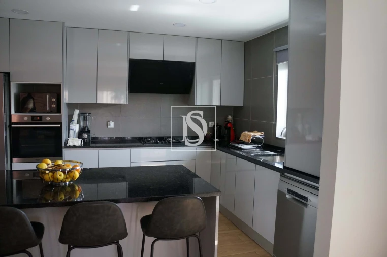 Moradia T3 para Venda em Vilar de Andorinho Foto 38