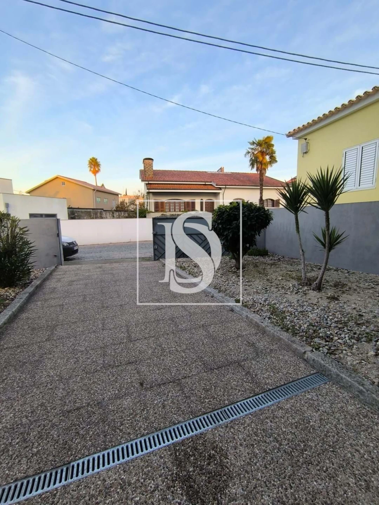 Moradia T3 para Venda em Vilar de Andorinho Foto 7