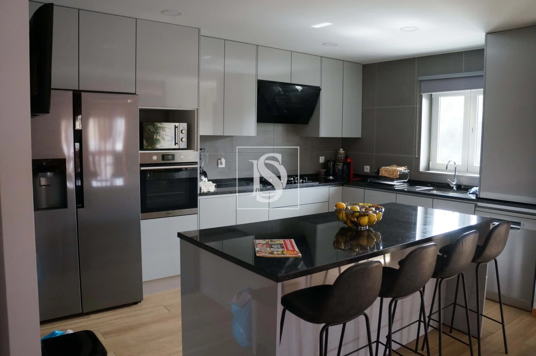 Moradia T3 para Venda em Vilar de Andorinho Foto 37