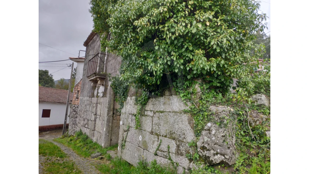 Moradia T3 para Venda em Roge Foto 2