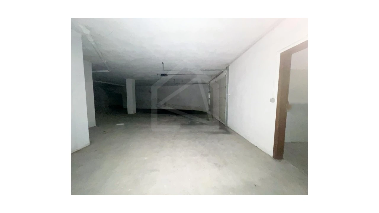 Loja para Venda em São João da Madeira Foto 14