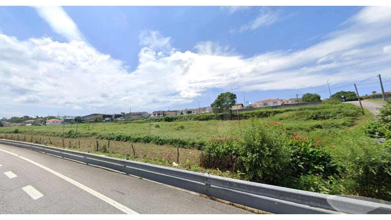 Terreno para Venda em O. Azeméis, Riba-Ul, Ul, Macinhata Seixa, Madail Foto 6