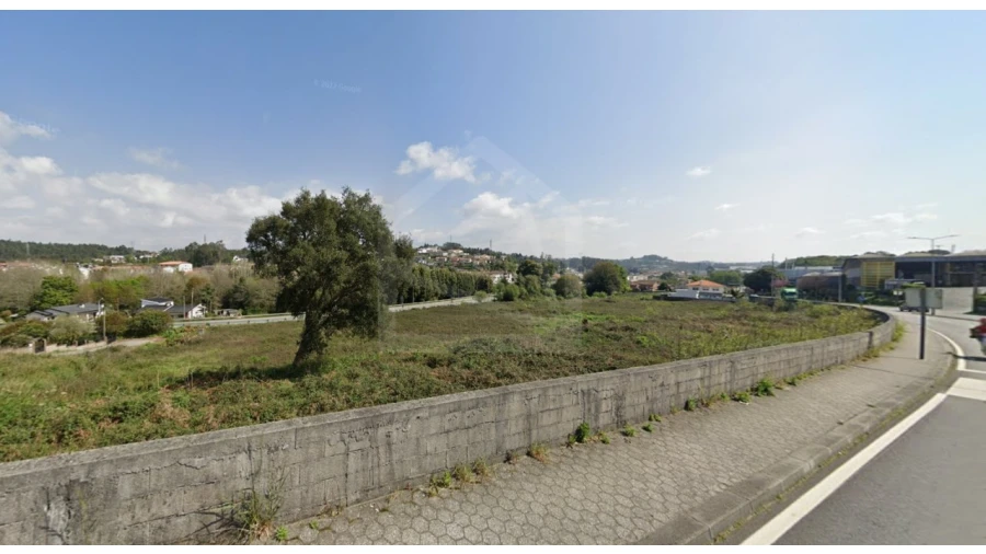 Terreno para Venda em O. Azeméis, Riba-Ul, Ul, Macinhata Seixa, Madail Foto 3