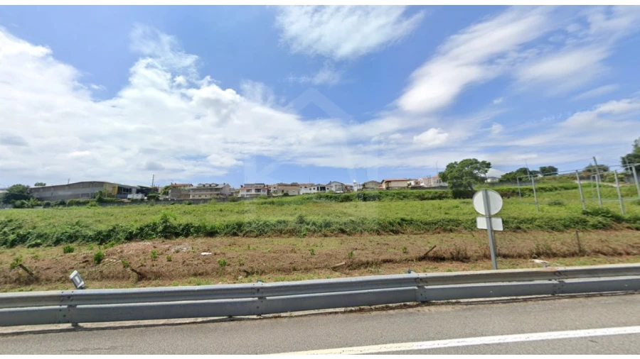 Terreno para Venda em O. Azeméis, Riba-Ul, Ul, Macinhata Seixa, Madail Foto 4