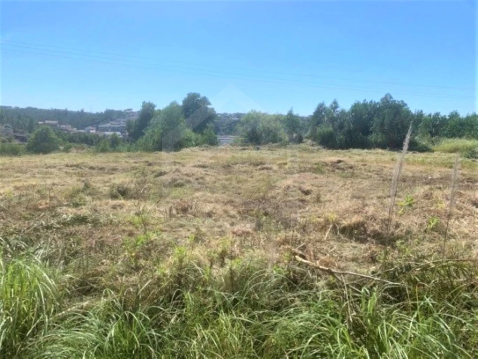 Terreno para Venda em Sandim, Olival, Lever e Crestuma Foto 5