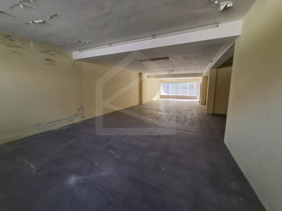 Loja para Venda em Santa Maria de Lamas Foto 21