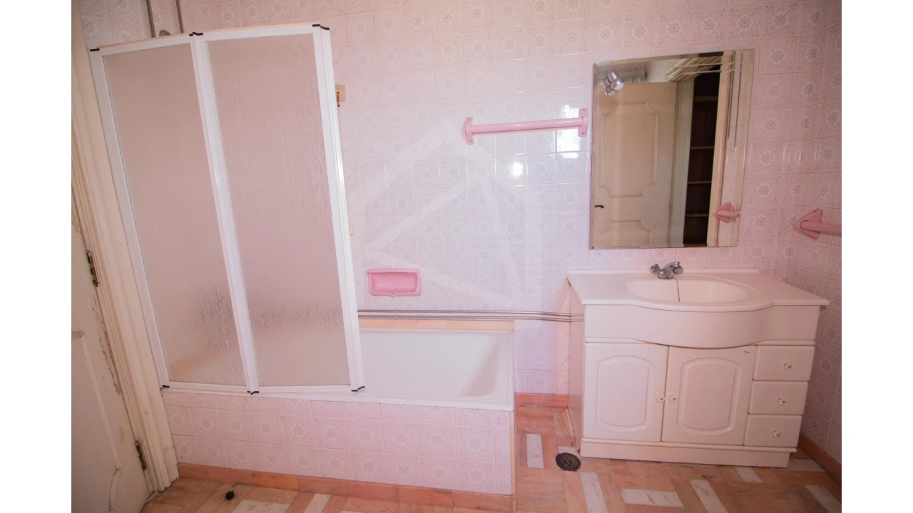 Quinta T7 para Venda em Arrifana Foto 43