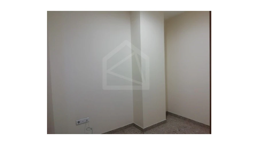 Loja para Arrendamento em Lordelo do Ouro e Massarelos Foto 7