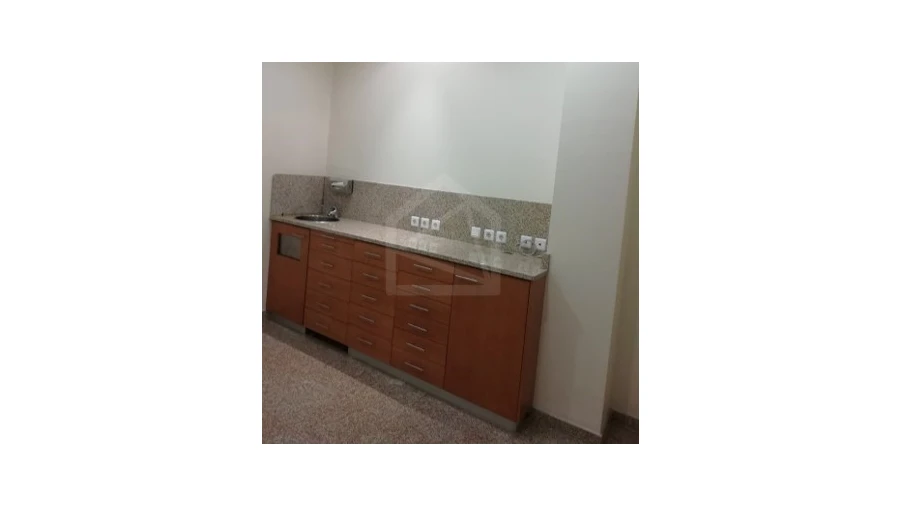 Loja para Arrendamento em Lordelo do Ouro e Massarelos Foto 12