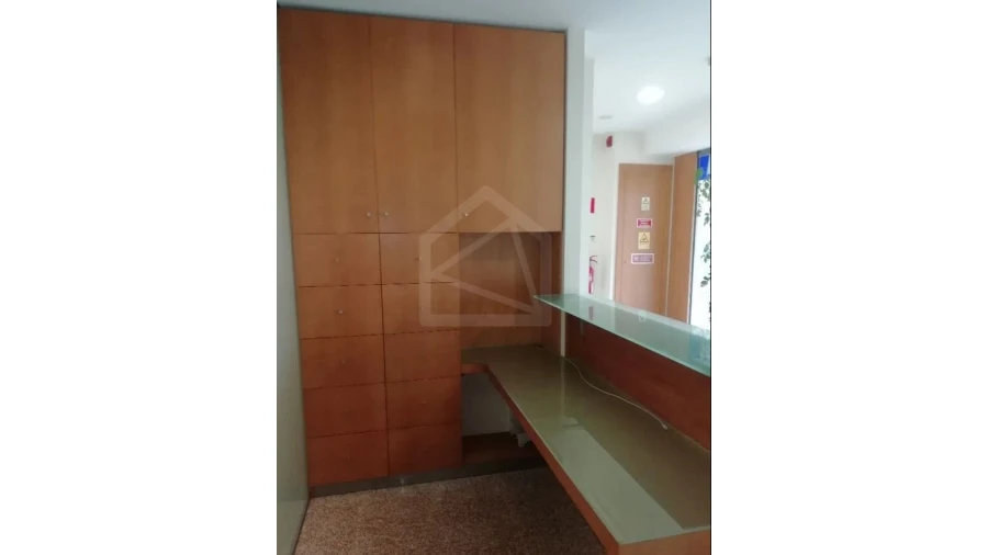 Loja para Arrendamento em Lordelo do Ouro e Massarelos Foto 5