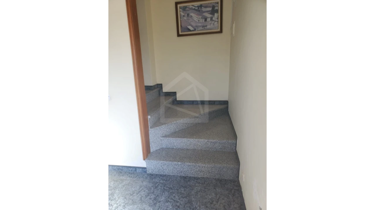 Armazém para Venda em Lourosa Foto 13