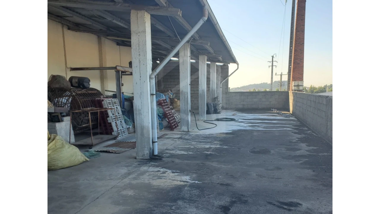 Armazém para Venda em Lourosa Foto 14