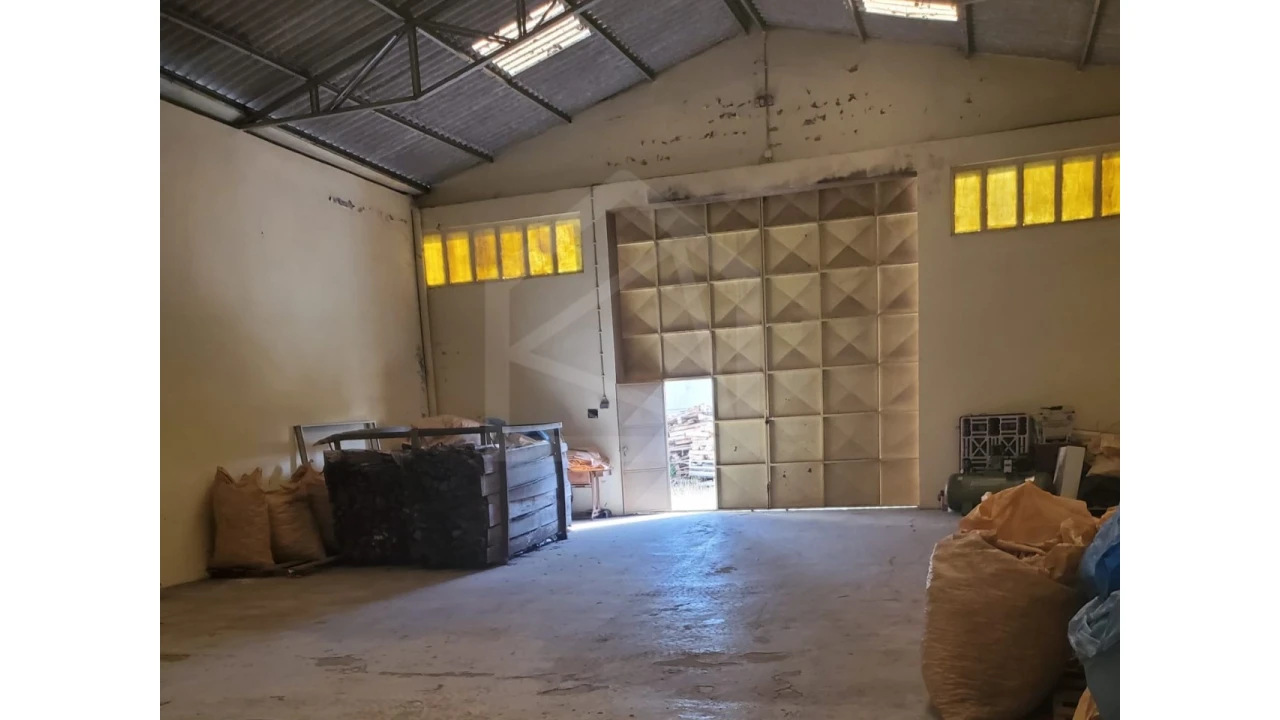 Armazém para Arrendamento em Lourosa Foto 2