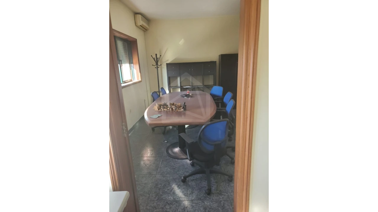 Armazém para Arrendamento em Lourosa Foto 9