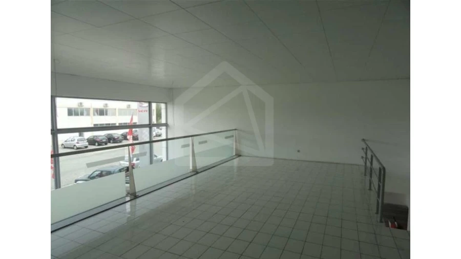 Armazém para Venda em Silvalde Foto 5