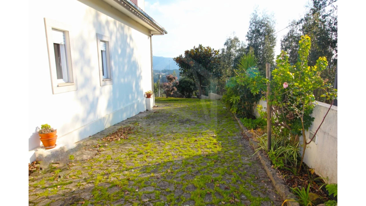 Moradia T3 para Venda em Ossela Foto 55