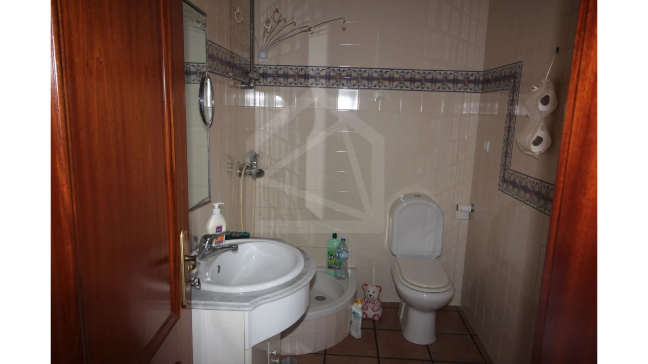 Moradia T3 para Venda em Ossela Foto 32