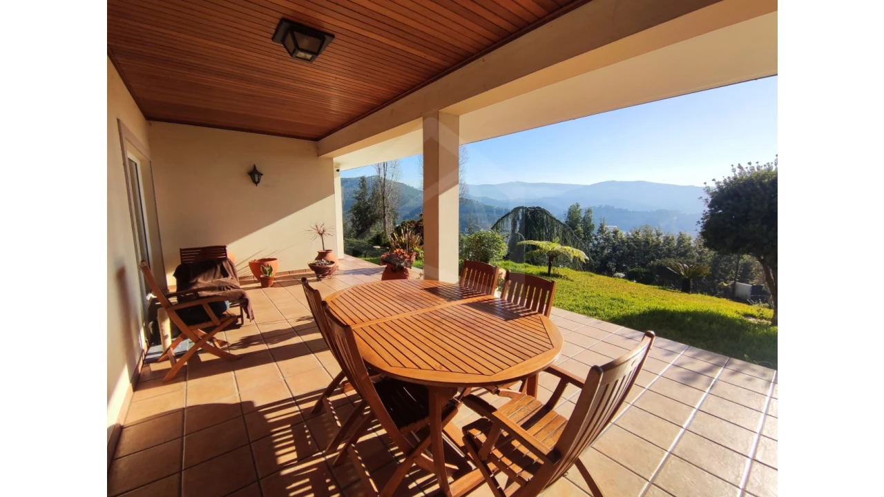 Moradia T3 para Venda em Ossela Foto 1