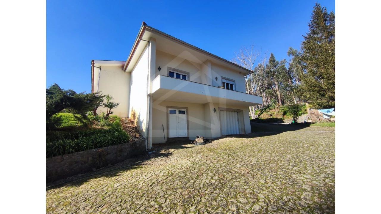 Moradia T3 para Venda em Ossela Foto 52