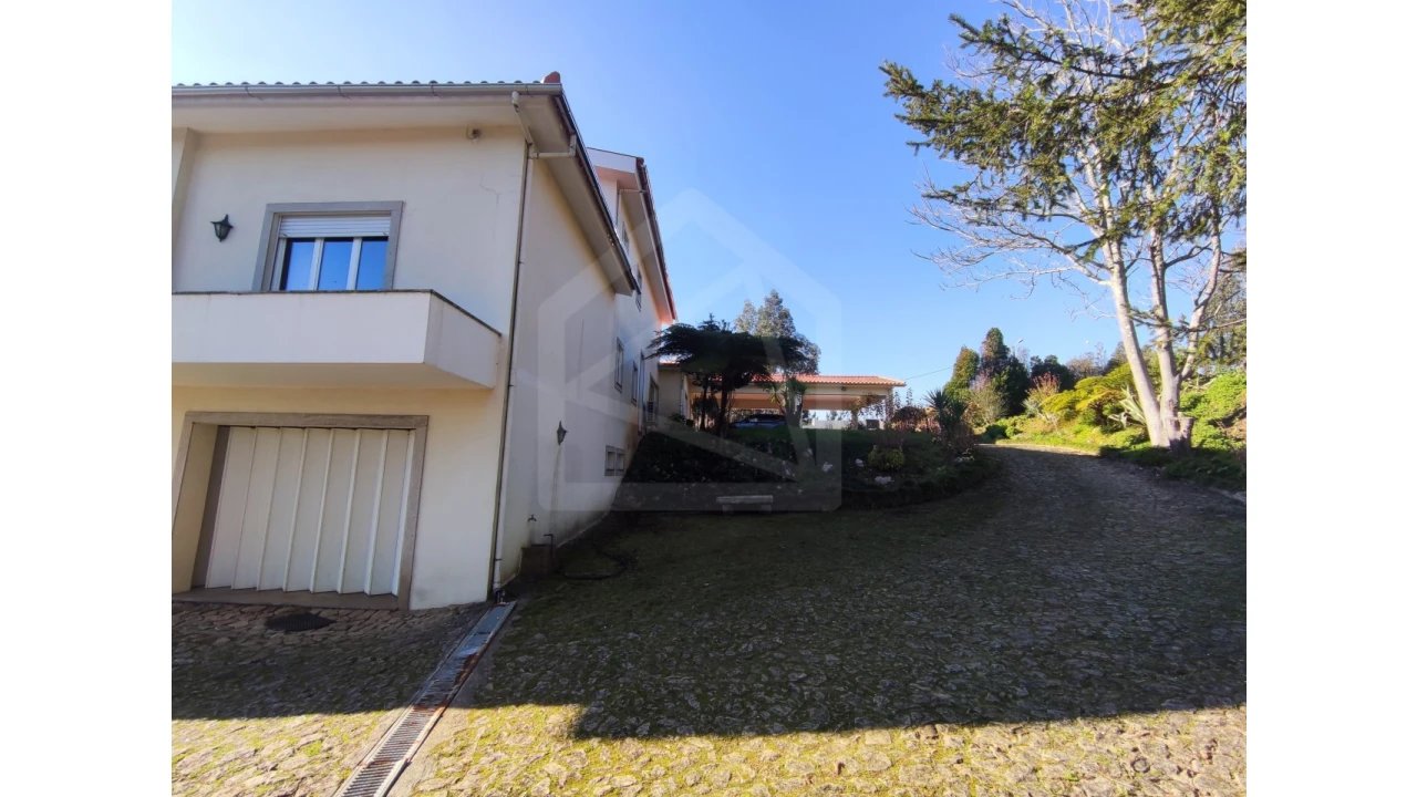 Moradia T3 para Venda em Ossela Foto 54