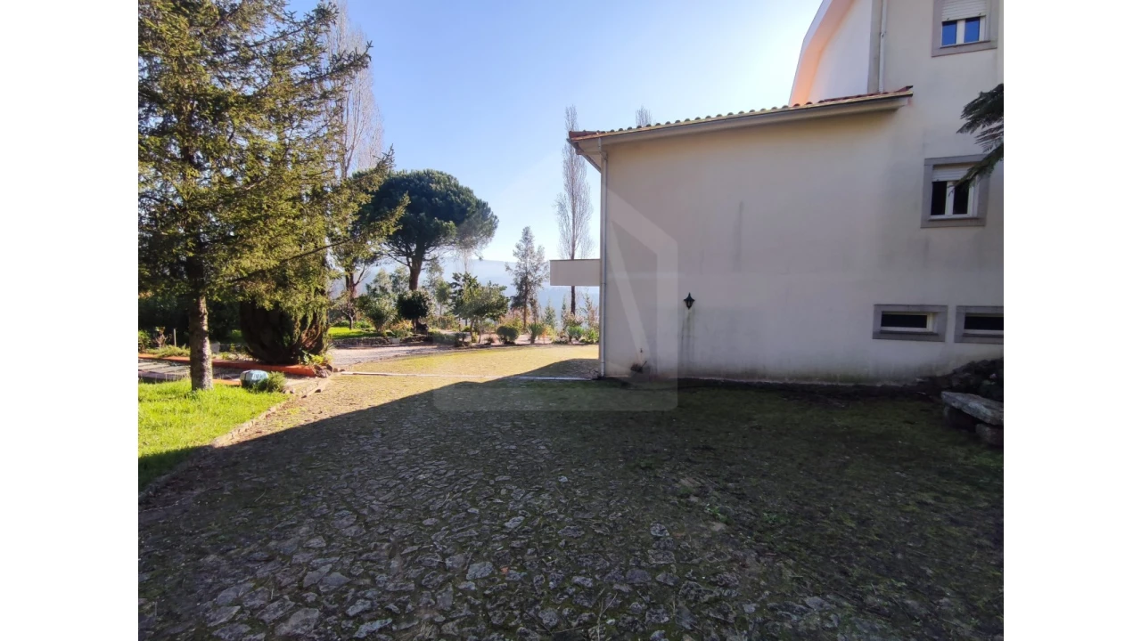 Moradia T3 para Venda em Ossela Foto 65