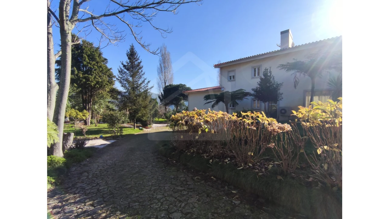 Moradia T3 para Venda em Ossela Foto 68