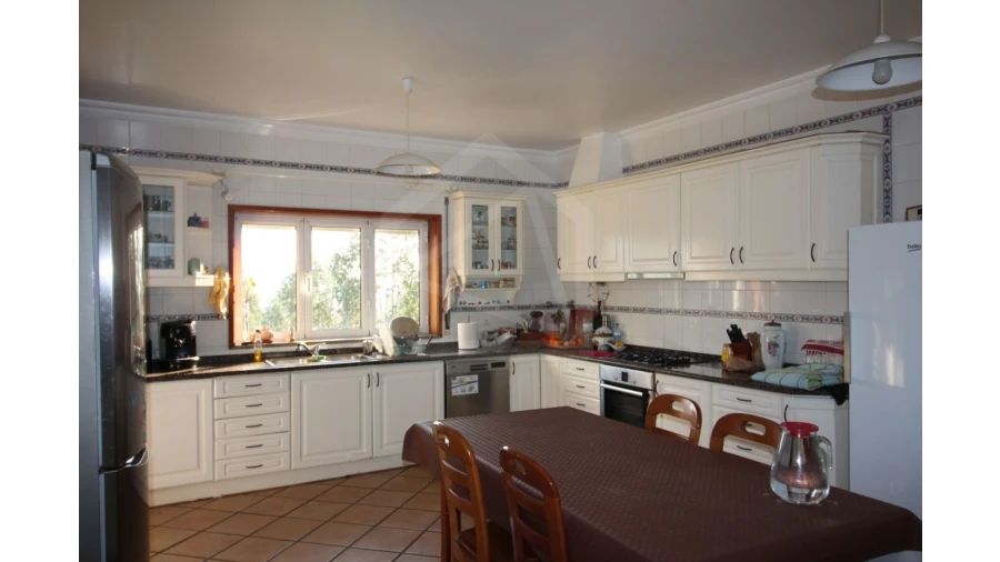 Moradia T3 para Venda em Ossela Foto 8