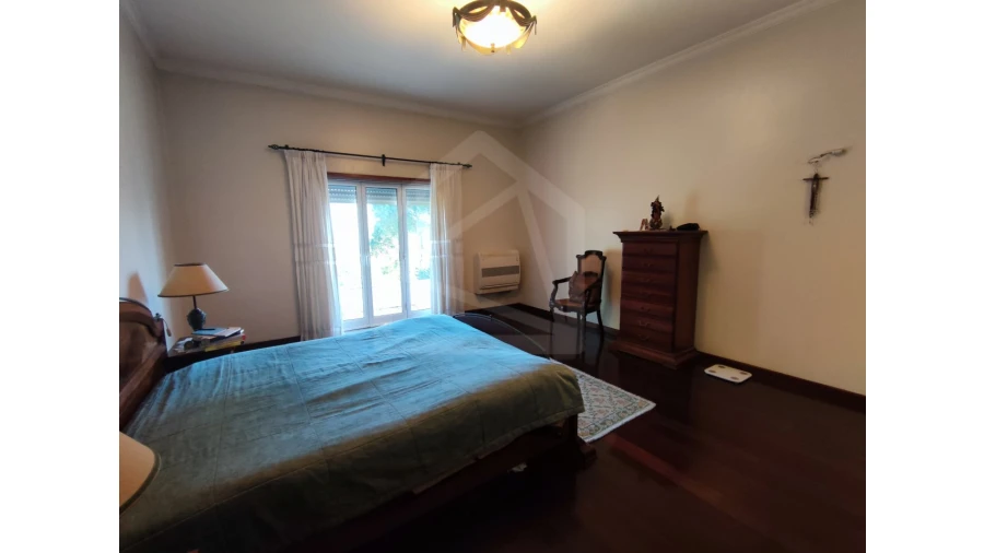 Moradia T3 para Venda em Ossela Foto 12