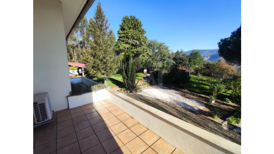 Moradia T3 para Venda em Ossela Foto 23