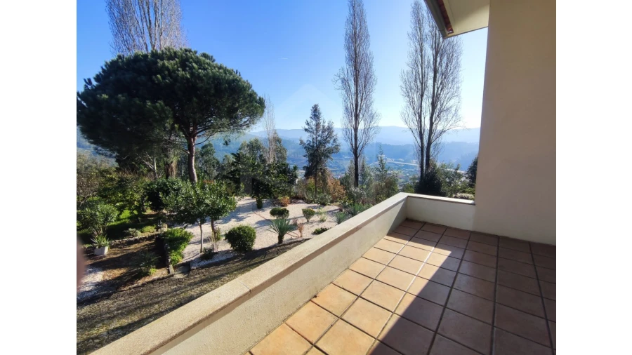 Moradia T3 para Venda em Ossela Foto 24