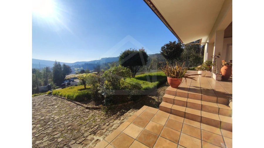 Moradia T3 para Venda em Ossela Foto 42