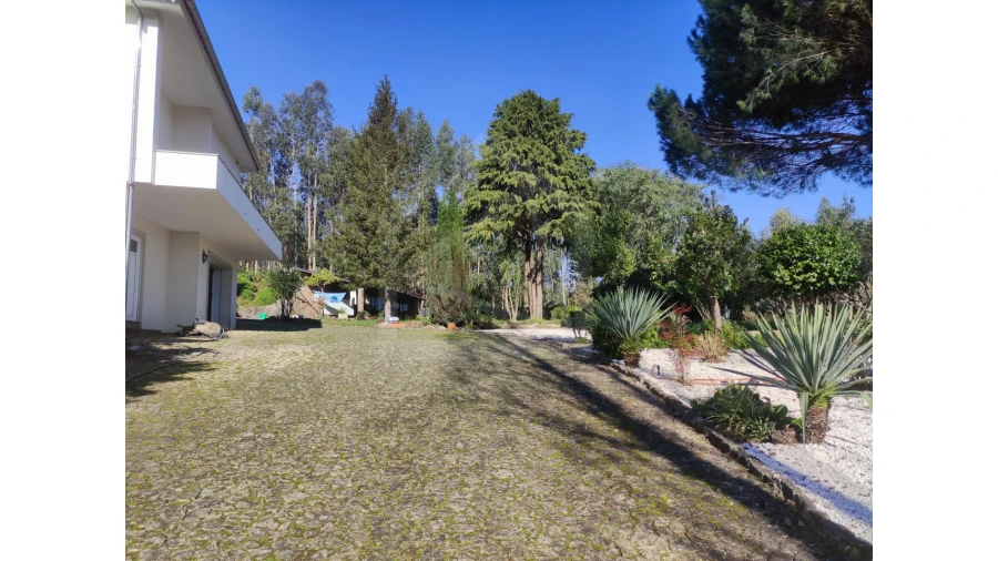 Moradia T3 para Venda em Ossela Foto 51