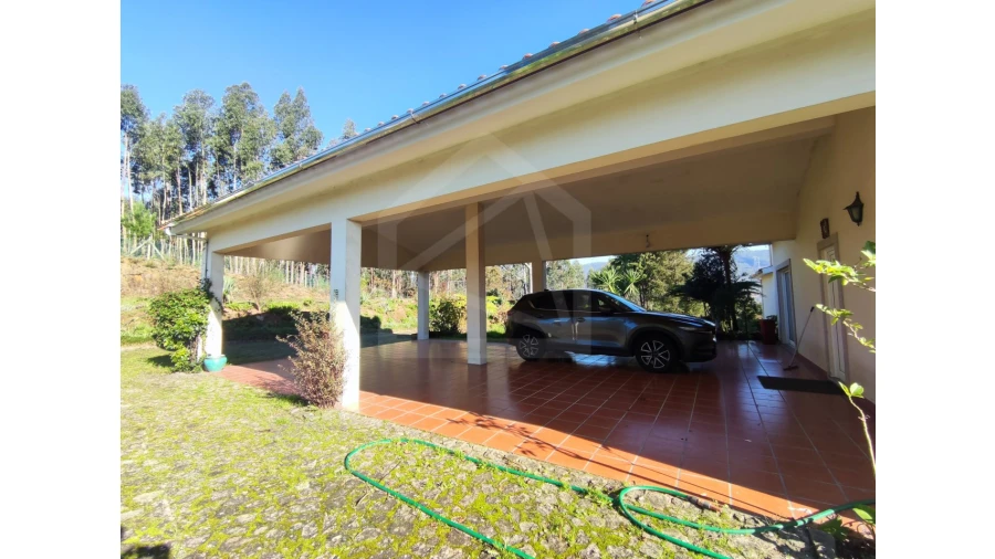 Moradia T3 para Venda em Ossela Foto 75