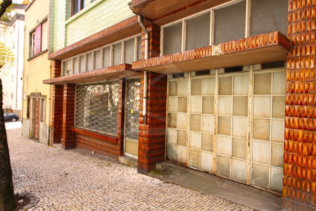 Moradia T5 para Venda em São João da Madeira Foto 37