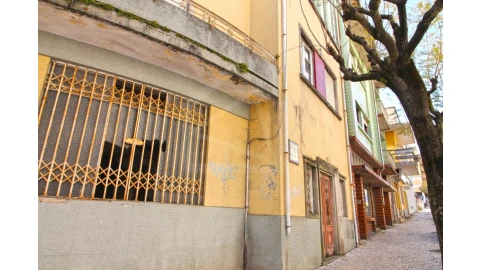 Moradia T5 para Venda em São João da Madeira