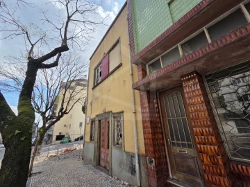Moradia T5 para Venda em São João da Madeira