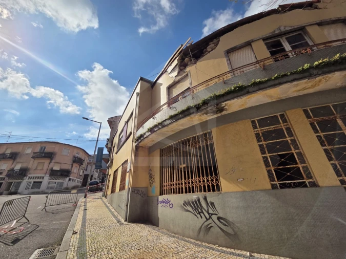 Moradia T5 para Venda em São João da Madeira Foto 44