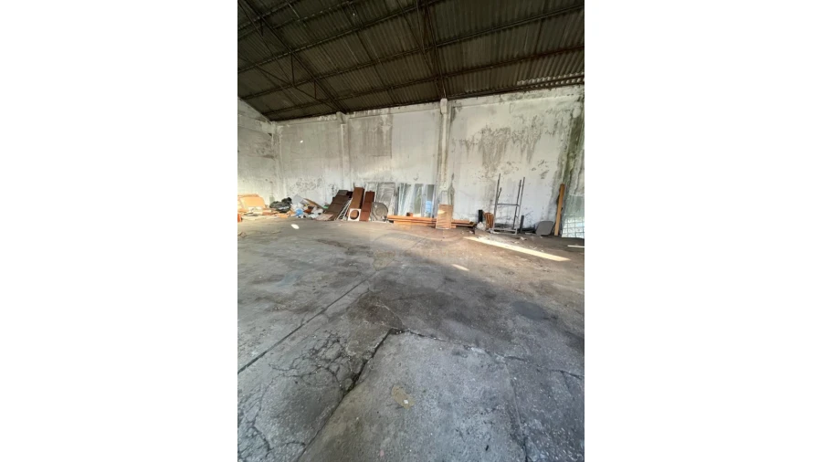 Armazém para Arrendamento em Sacavém e Prior Velho Foto 6