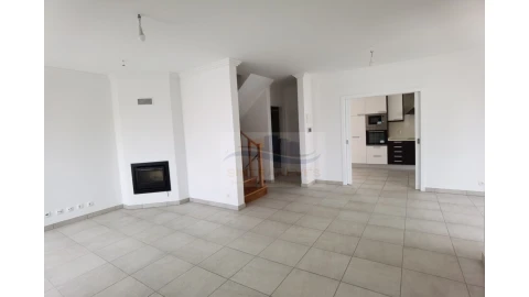 Moradia T3 para Venda em Ericeira