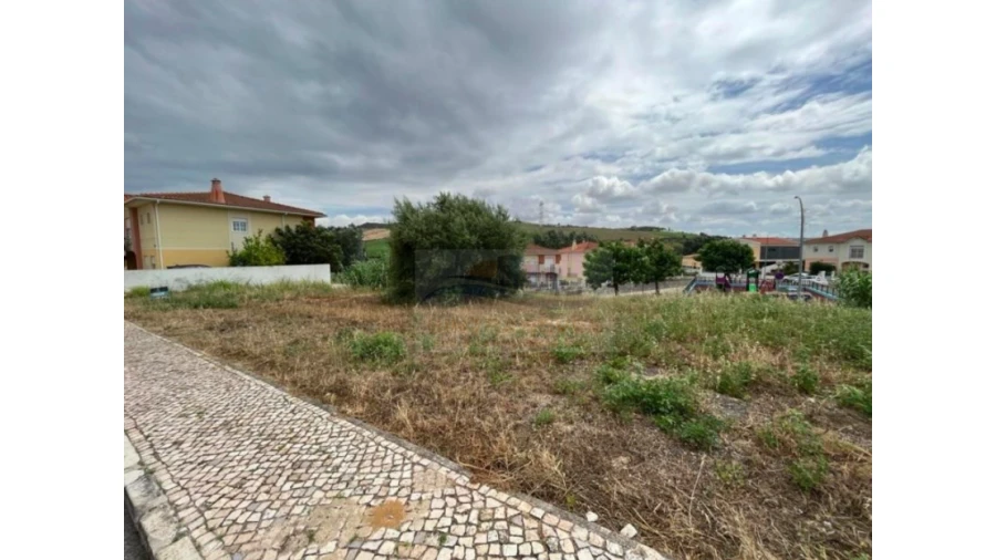 Terreno para Venda em Carregado e Cadafais Foto 3