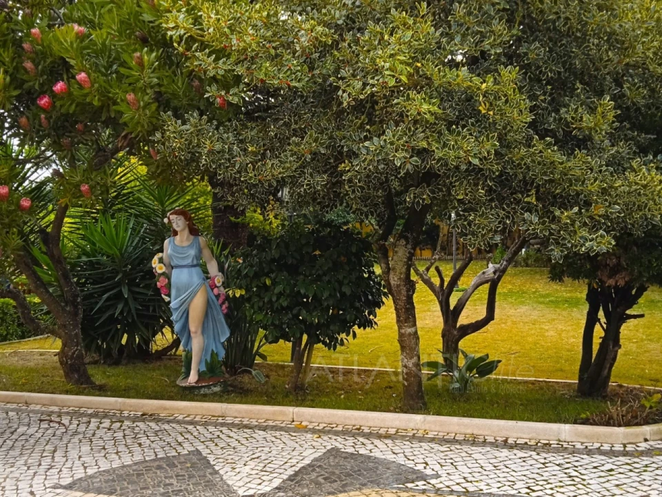 Moradia T3 para Venda em São João das Lampas e Terrugem Foto 59