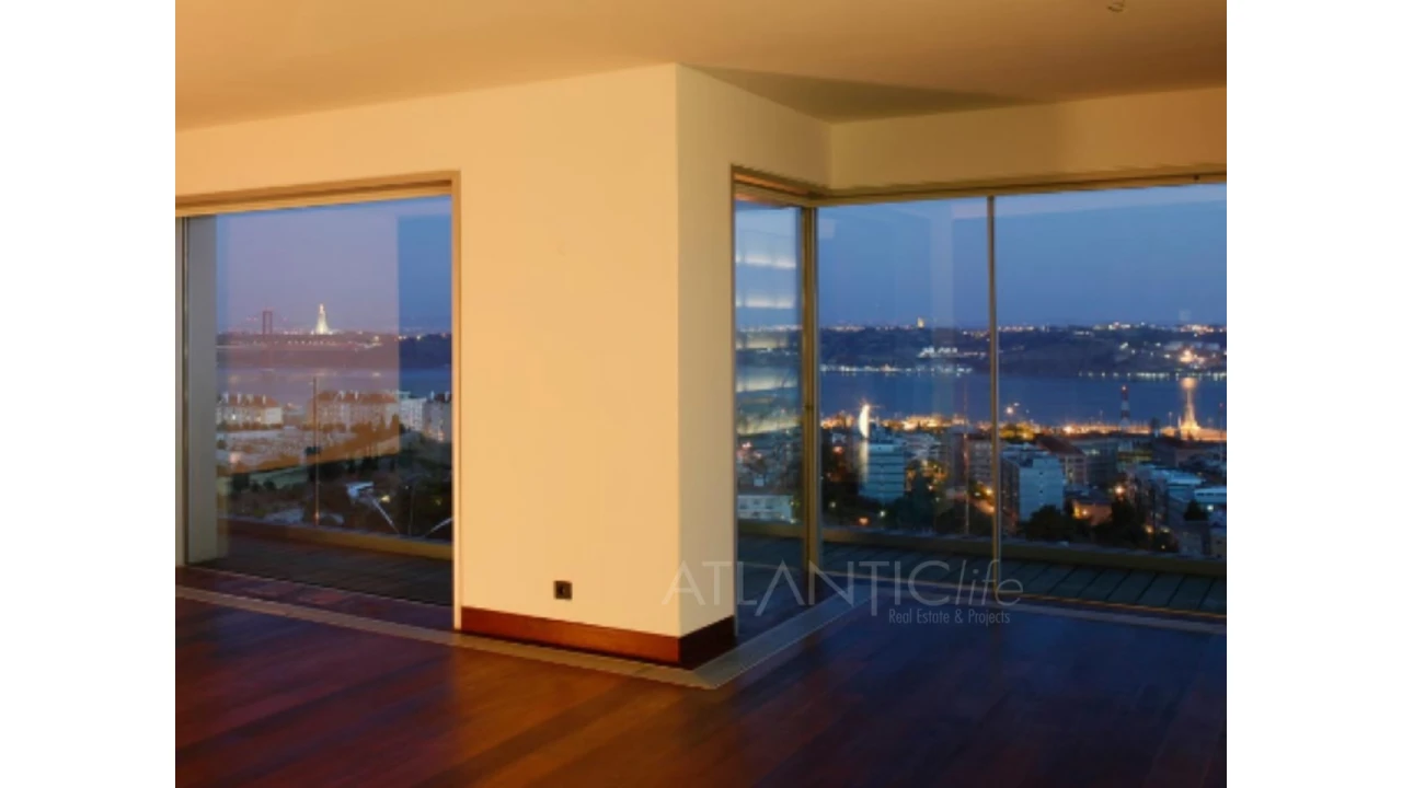 Apartamento T4 para Venda em Belém Foto 1
