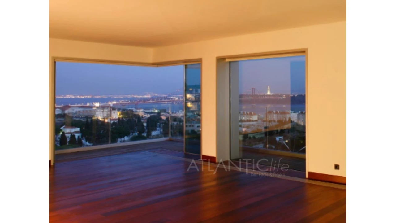 Apartamento T4 para Venda em Belém Foto 2