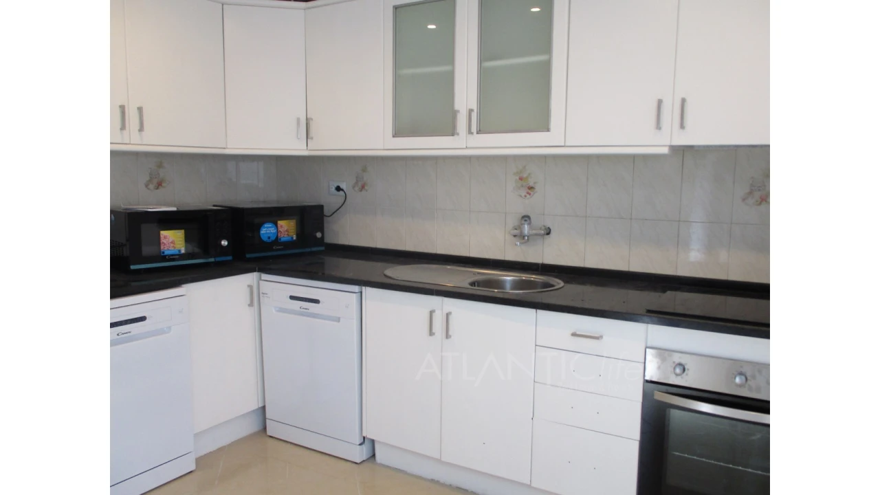 Moradia T9 para Venda em Ajuda Foto 2